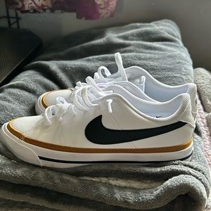 Nike shoes
